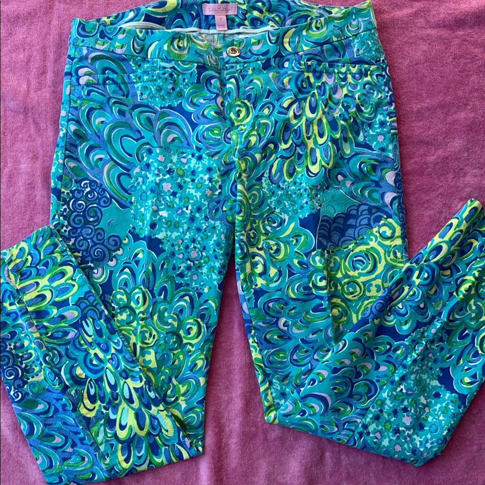 Lilly’s Lagoon Kelly Skinny Ankle Pant, size 8. EUC with zipper/button detail